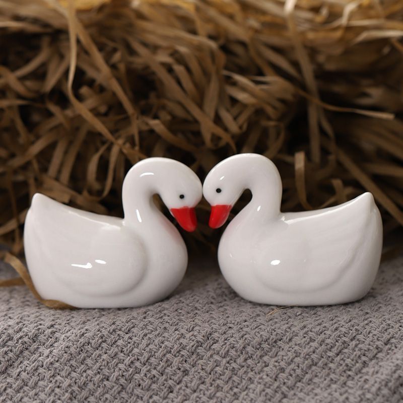 カラフル水鳥の陶器箸置き - メルカリ 水鳥デザイン 陶器製 箸置き 4個