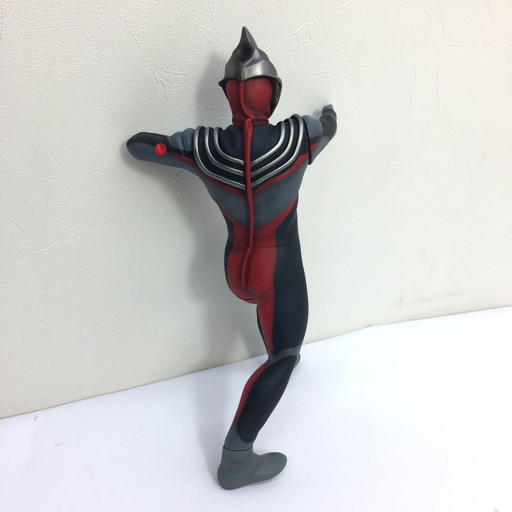 ☆未使用品 CCP ウルトラマンティガ トルネードVer. LED発光 ☆未使用品 CCP ウルトラマンティガ トルネードVer. LED発光