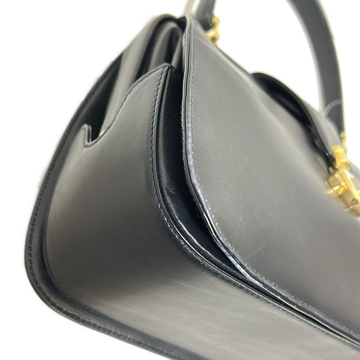 Aquascutum