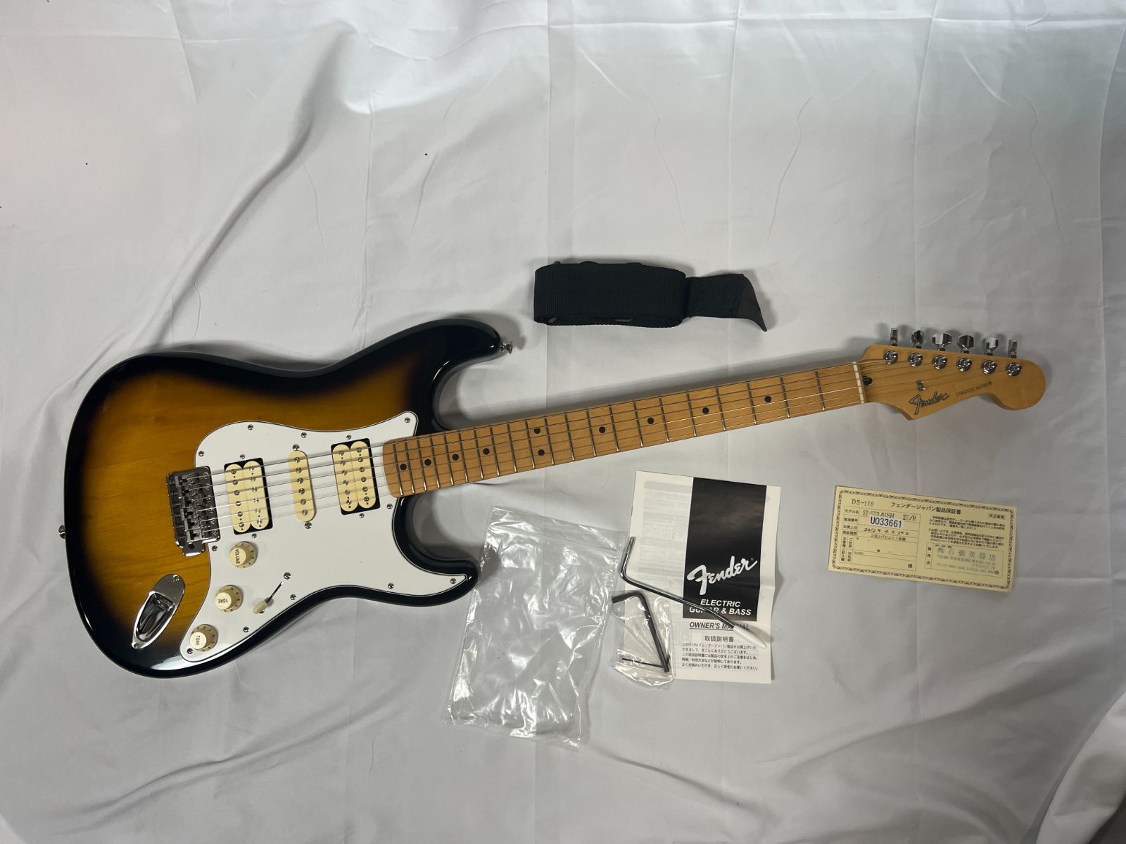 ギグバック付きFender Japan ストラト サンバーストST-STD ギグバック付きFender Japan ストラト サンバーストST-STD 2025