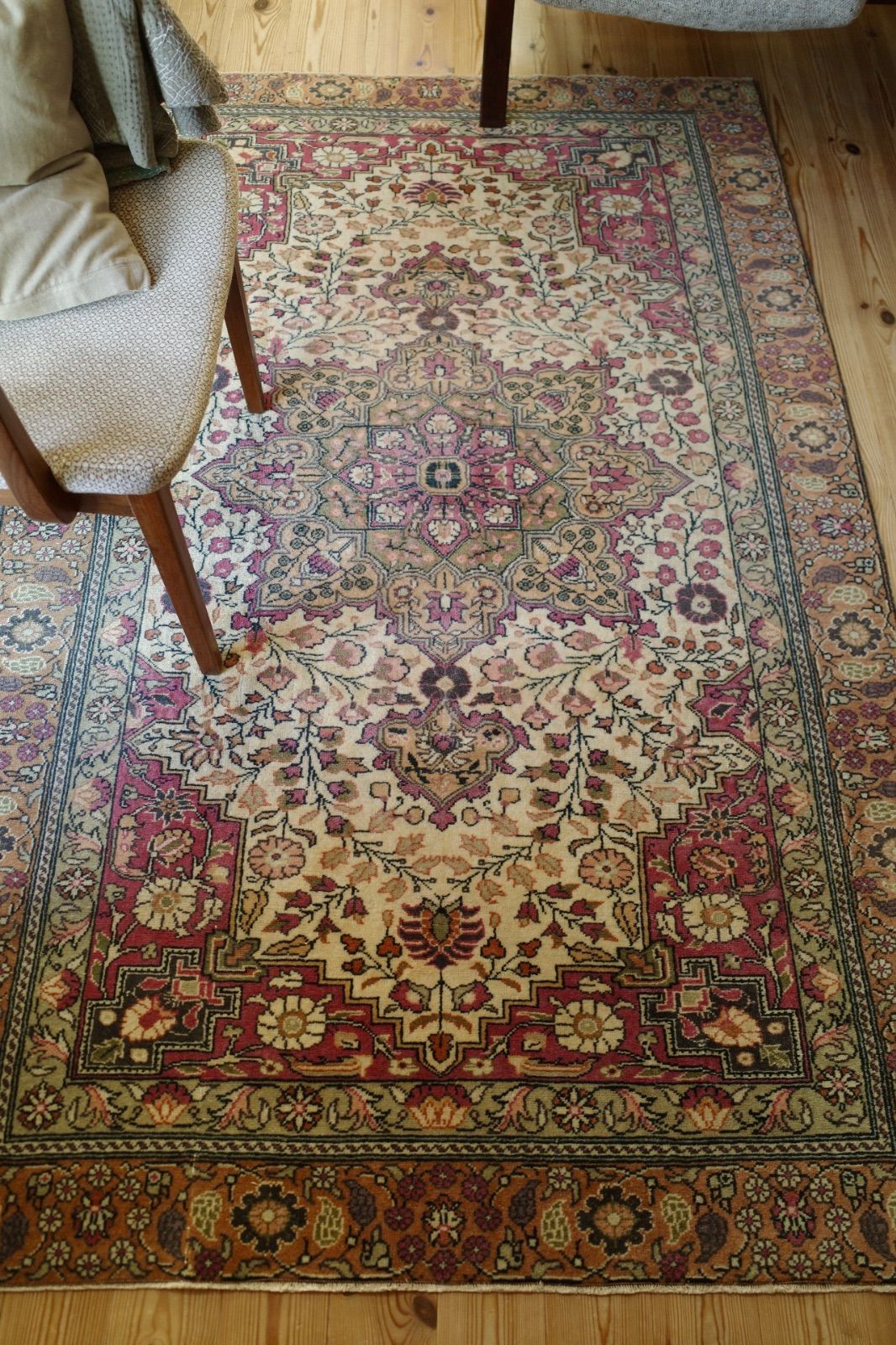 トルコ ヴィンテージラグ Old Turkish Vintage Rug