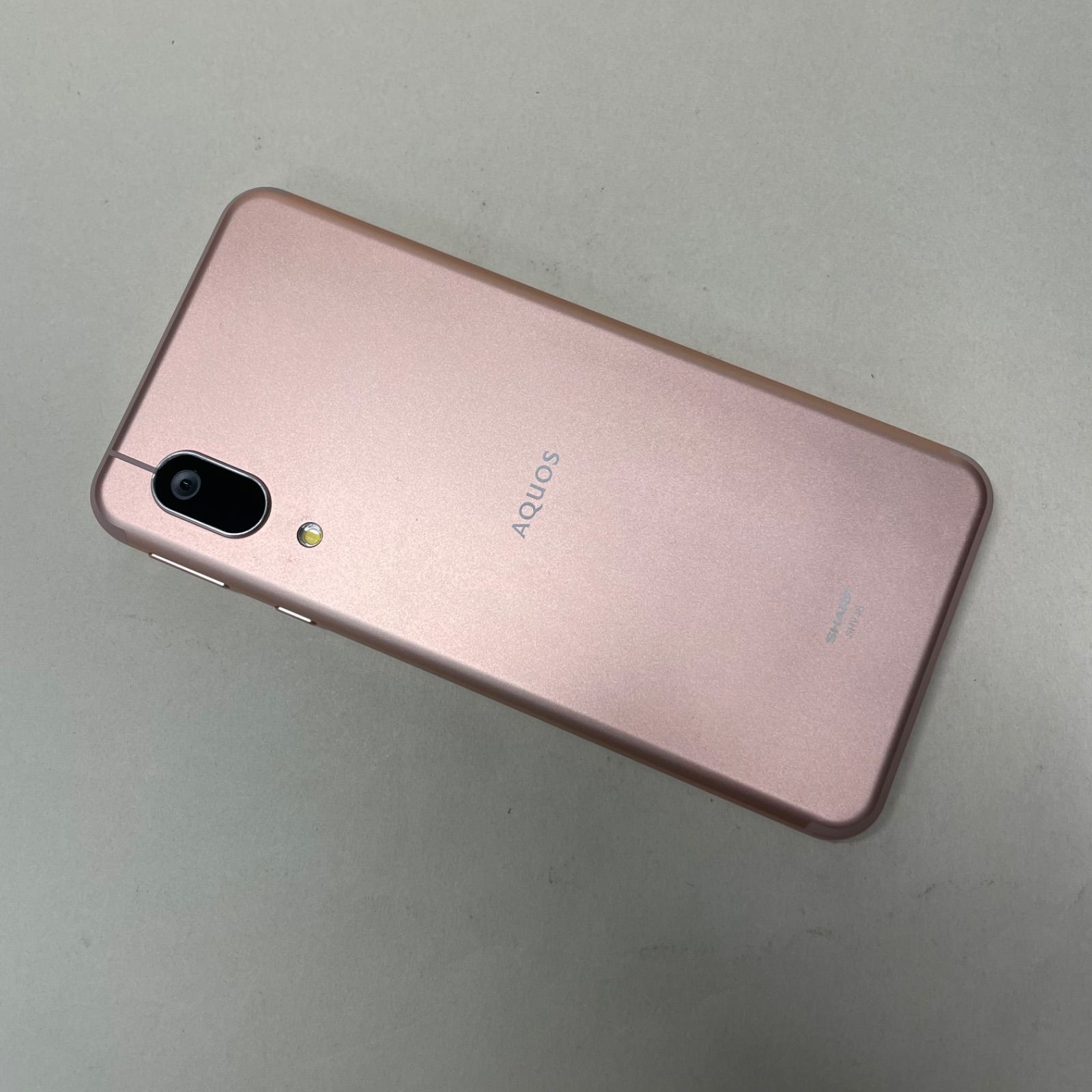 AQUOS sense3 basic SHV48 SIMフリー AQUOS sense3 basic SHV48 シルバー au版SIMフリー｜中古スマホ
