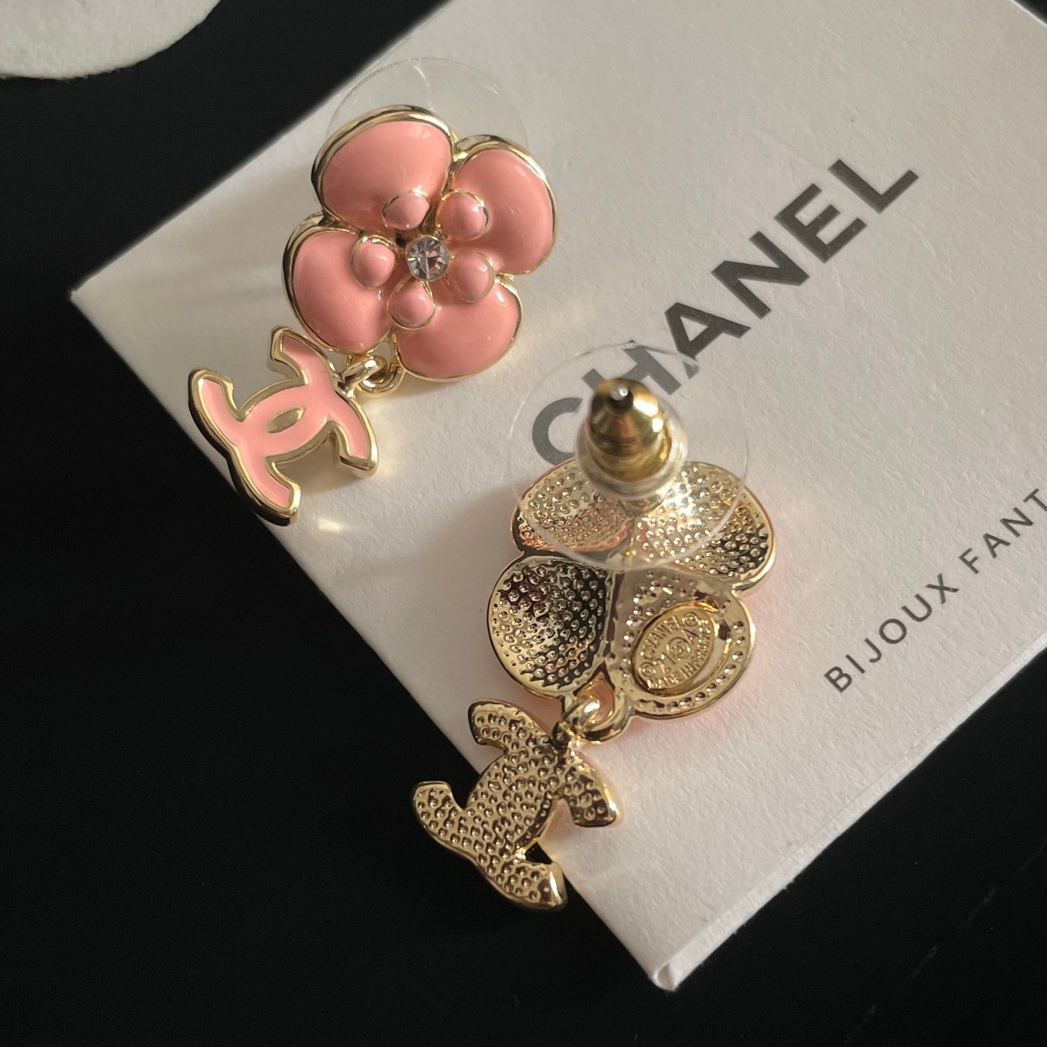 今日特価】CHANEL ヴィンテージ ダブル C ピアス 送料無料 限定
