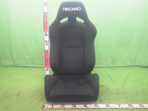 セミバケットシート