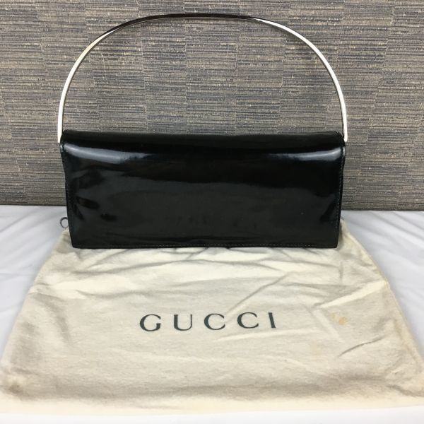 保存袋付き！GUCCI/グッチ エナメル ハンド/パーティーバッグ〈黒