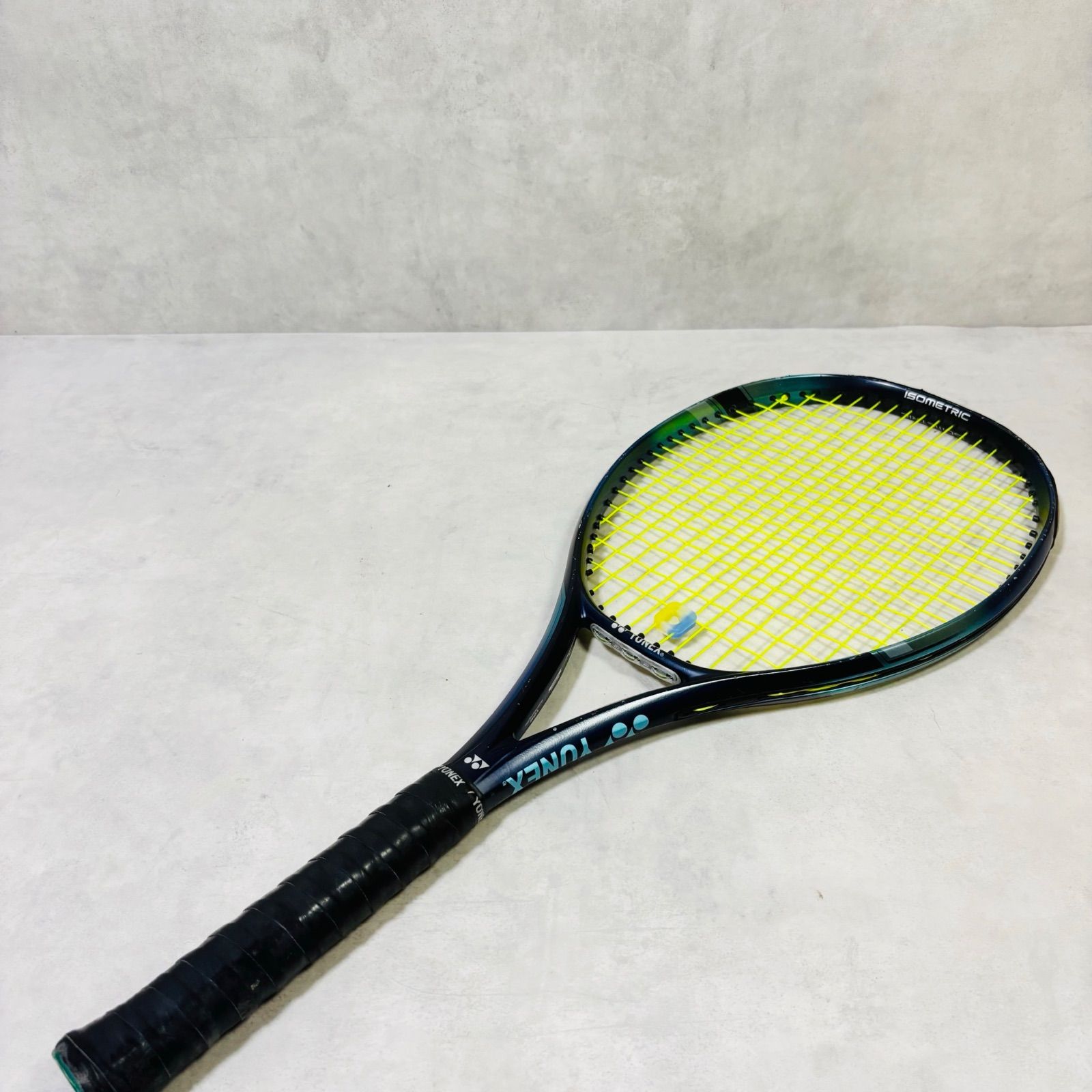 YONEX EZONE100 ヨネックス イーゾーン モデル G2 硬式テニスラケット バンパーガード割れ剥がれあり 中級者向け 軽量 競技用 テニス用品