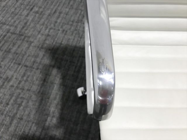 ハーマンミラー アイボリー