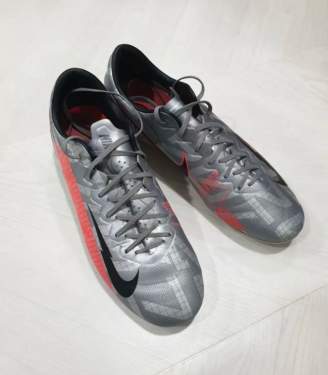 NIKE(ナイキ) マーキュリアル サッカーシューズ