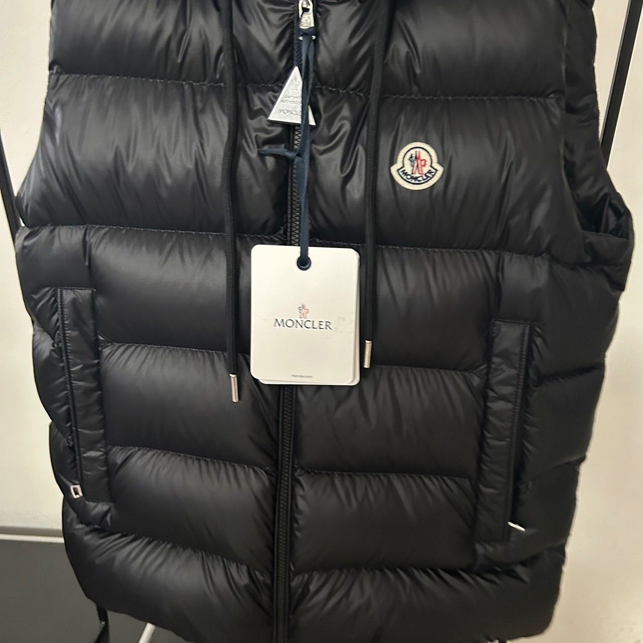 モンクレール MONCLER ダウンベスト ブラック☆2023〜2024秋冬☆LUIRO 
