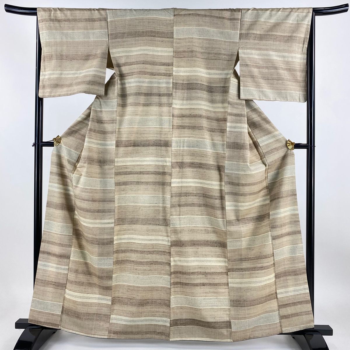 紬 身丈157cm 裄丈63cm S 薄物 夏紬地 花唐草 灰色 正絹 秀品 中古 付下げ 身丈157cm 裄丈63.5cm S 薄物 夏紬地 縦縞 雪月花 深緑 正絹 美