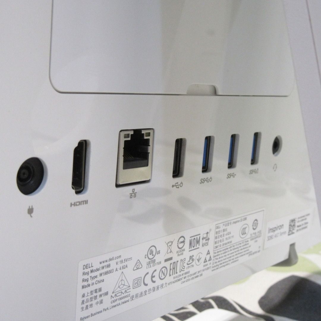 人気ホワイト Win11公式対応8世代i3 メモリ8 SSD480 カメラ CHRISTIANNAURATH_COM_BR