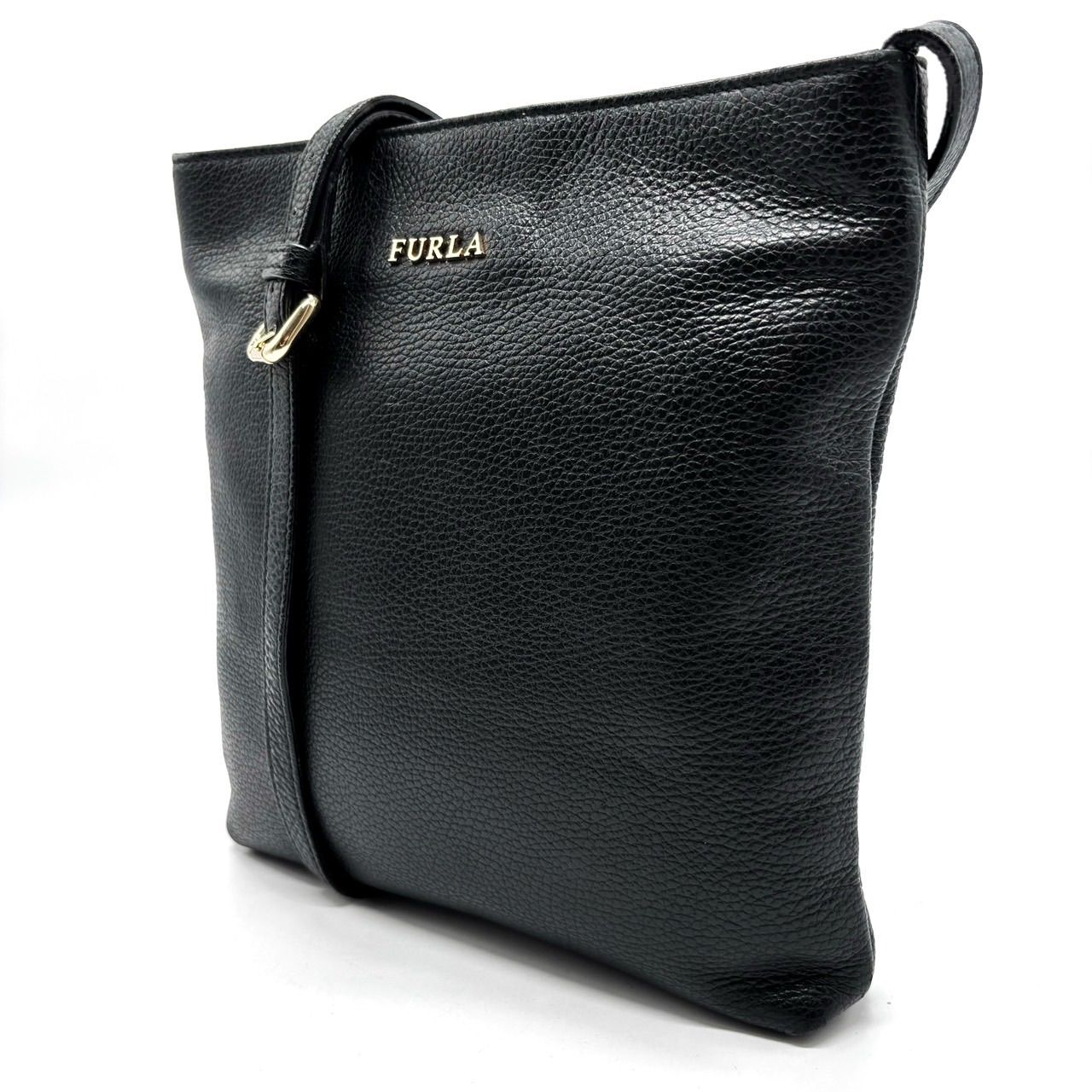 良品 FURLA チェーン レザー ショルダーバッグ 8811 良品 FURLA レザー チェーン ショルダーバッグ 8811