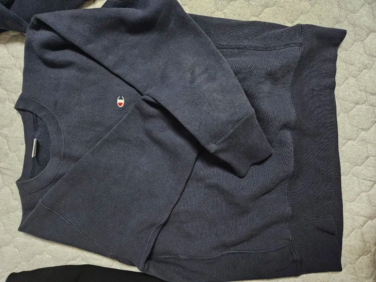 【雷市場（ポンジャン）商品韓国直送】 Champion(チャンピオン) ブルータック ネイビー スウェットシャツ パーカー