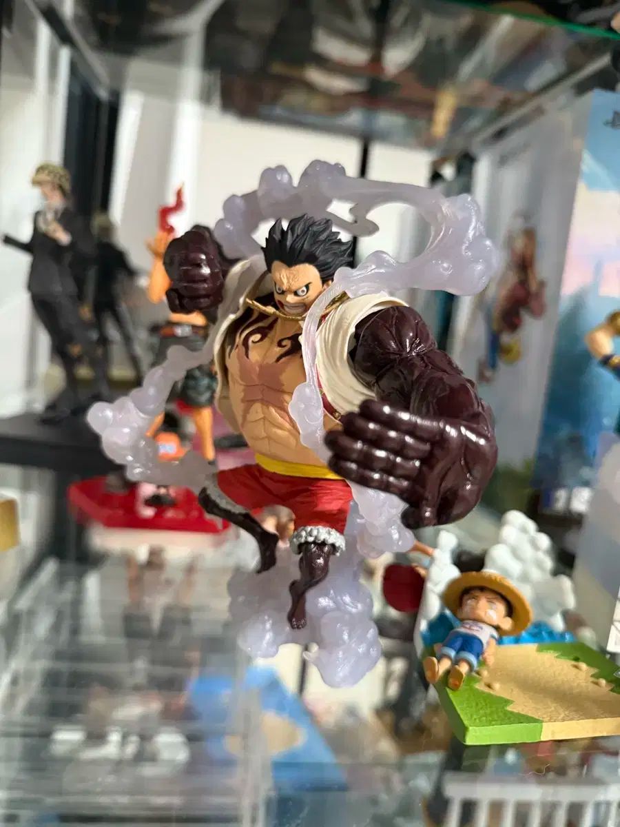 ONE PIECE ワンピース キング オブ アーティスト 歯車 4 モンキー D ルフィ ルフィ ギアフォース フィギュア