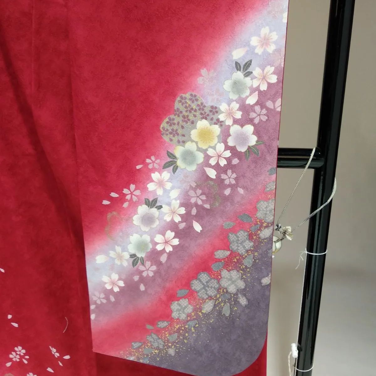 振袖【中古】仕立上がりリサイクル品白色花柄正絹R96
