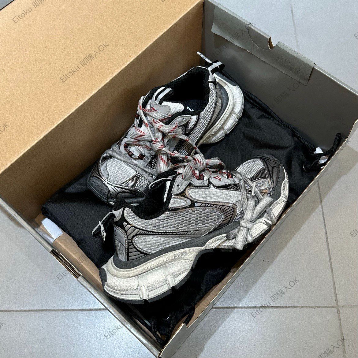 BALENCIAGA 3XL