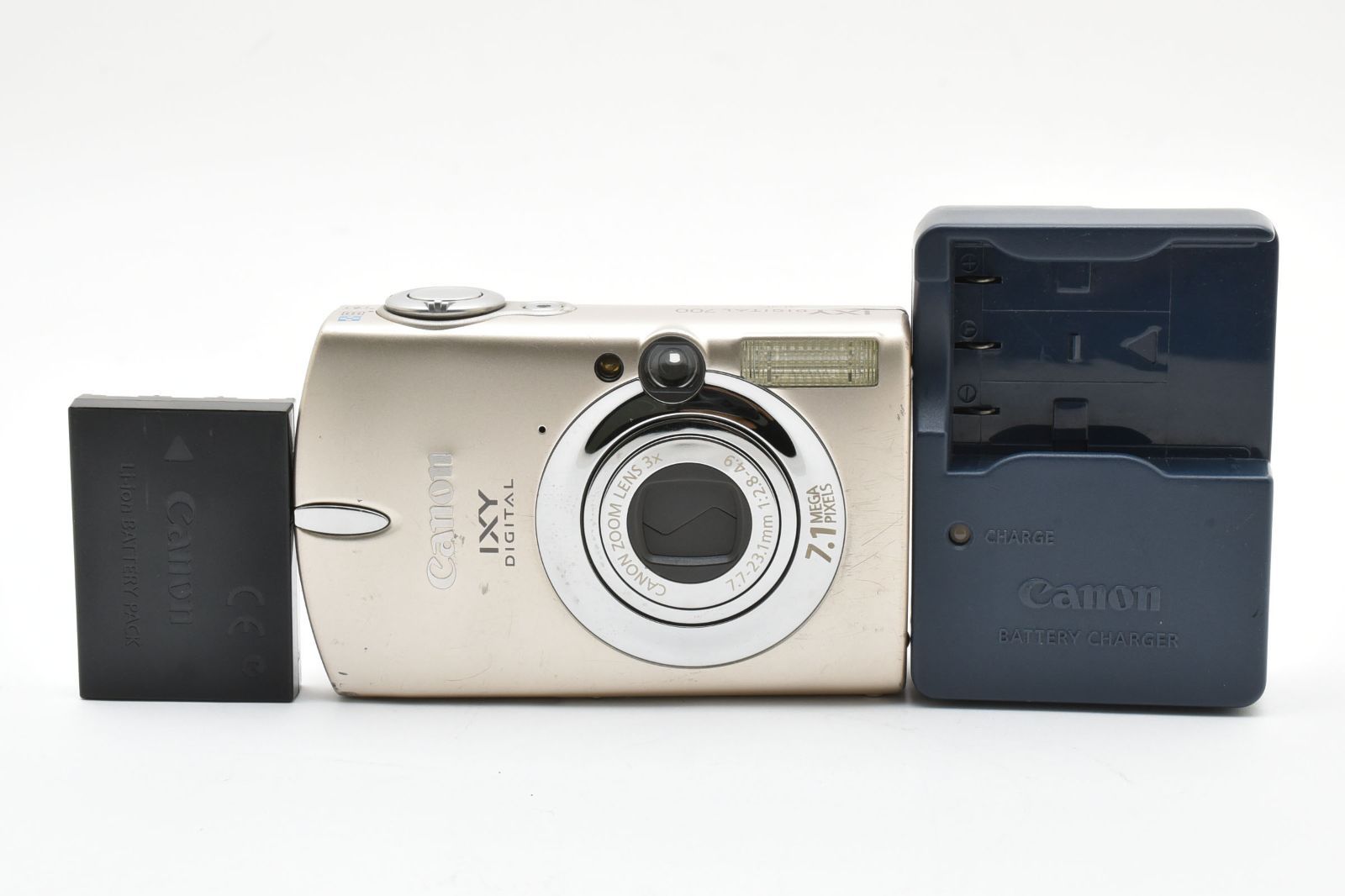 完動美品Canon キャノン IXY DIGITAL 700 箱説有 コンデジ 完動品】Canon IXY DIGITAL 700 人気のCCD機！エモい写りが