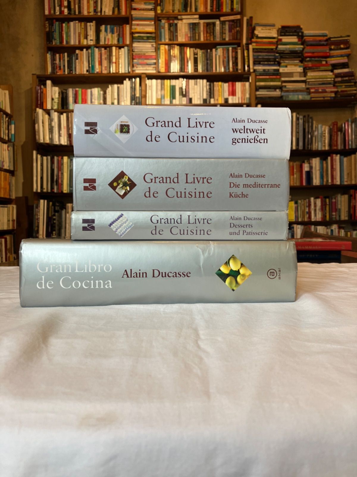 アランデュカス: Grand Livre de Cuisine【洋書】 Grand Livre de Cuisine 1~4巻セット - メルカリ