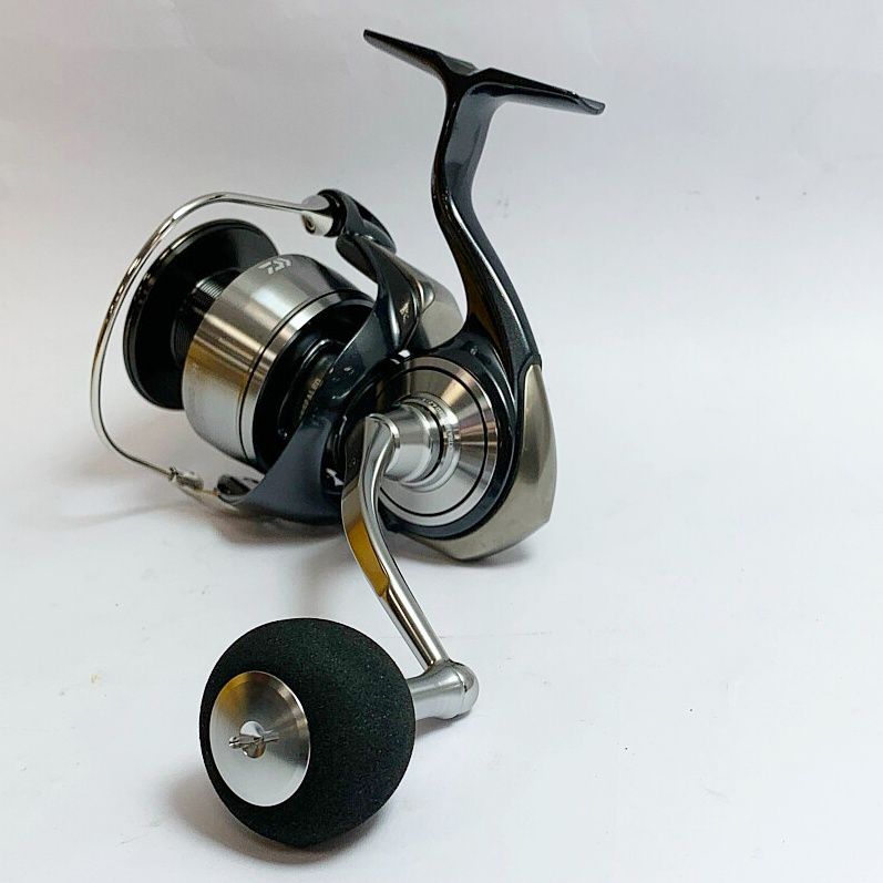 未使用　ダイワ　24セルテート　LT5000D DAIWA ダイワ 24 セルテート LT5000D-CXH スピニングリール