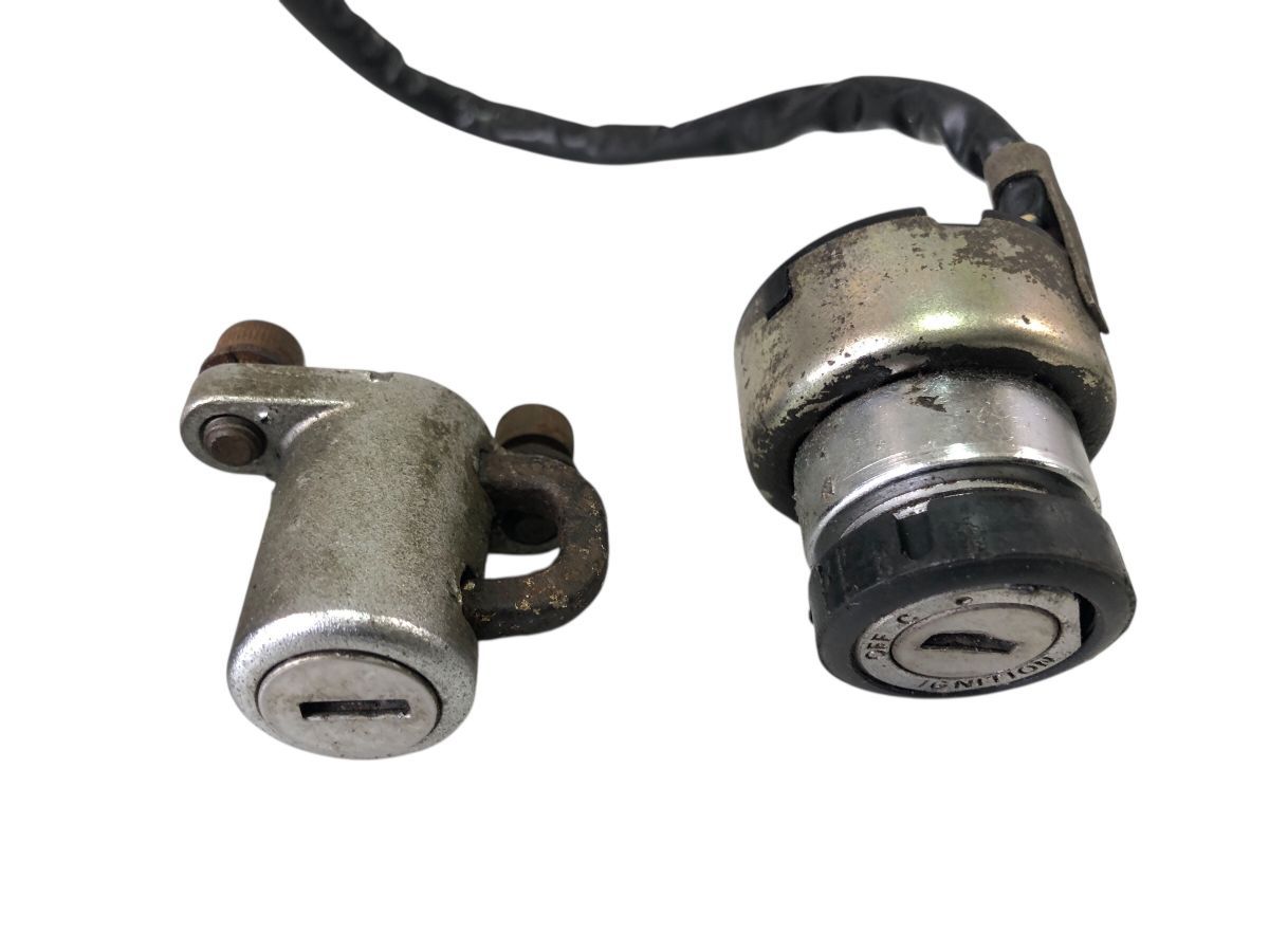 SUZUKI RG50E RG502 キーセット イグニッションキー 共通キー1本 作動OK レストア ストックにも 2754-M5747