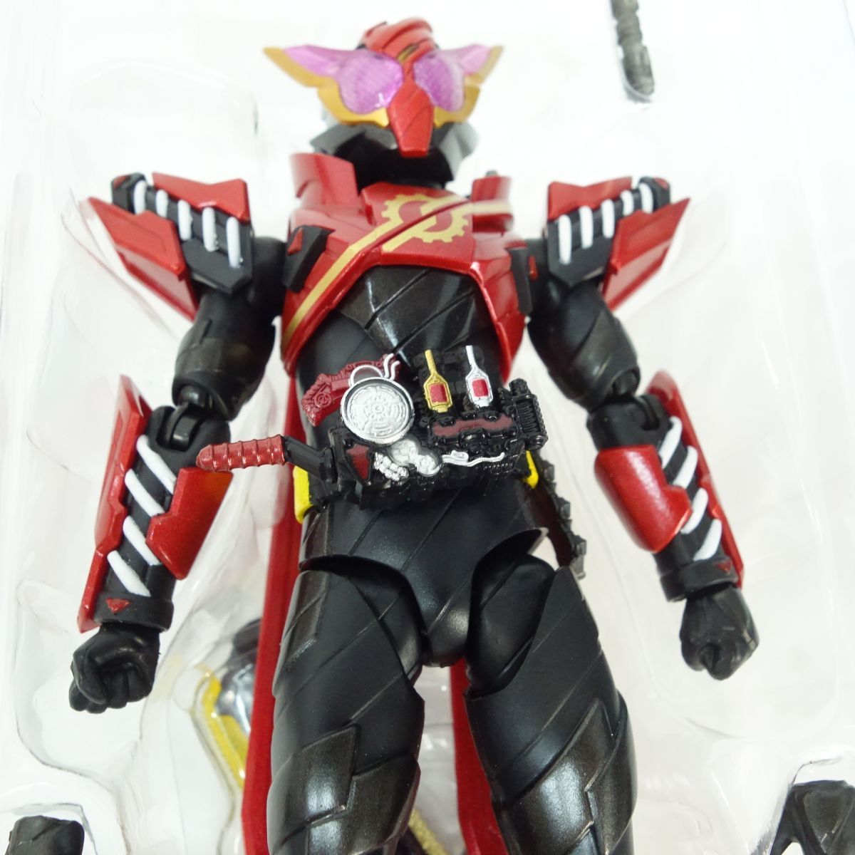 S.H.Figuarts フィギュアーツ 仮面ライダービルド ラビットラビットフォーム ※中古 - メルカリ