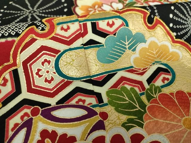 平和屋着物○豪華振袖 駒刺繍 雪輪吉祥花文 黒地 金彩 正絹 逸品  