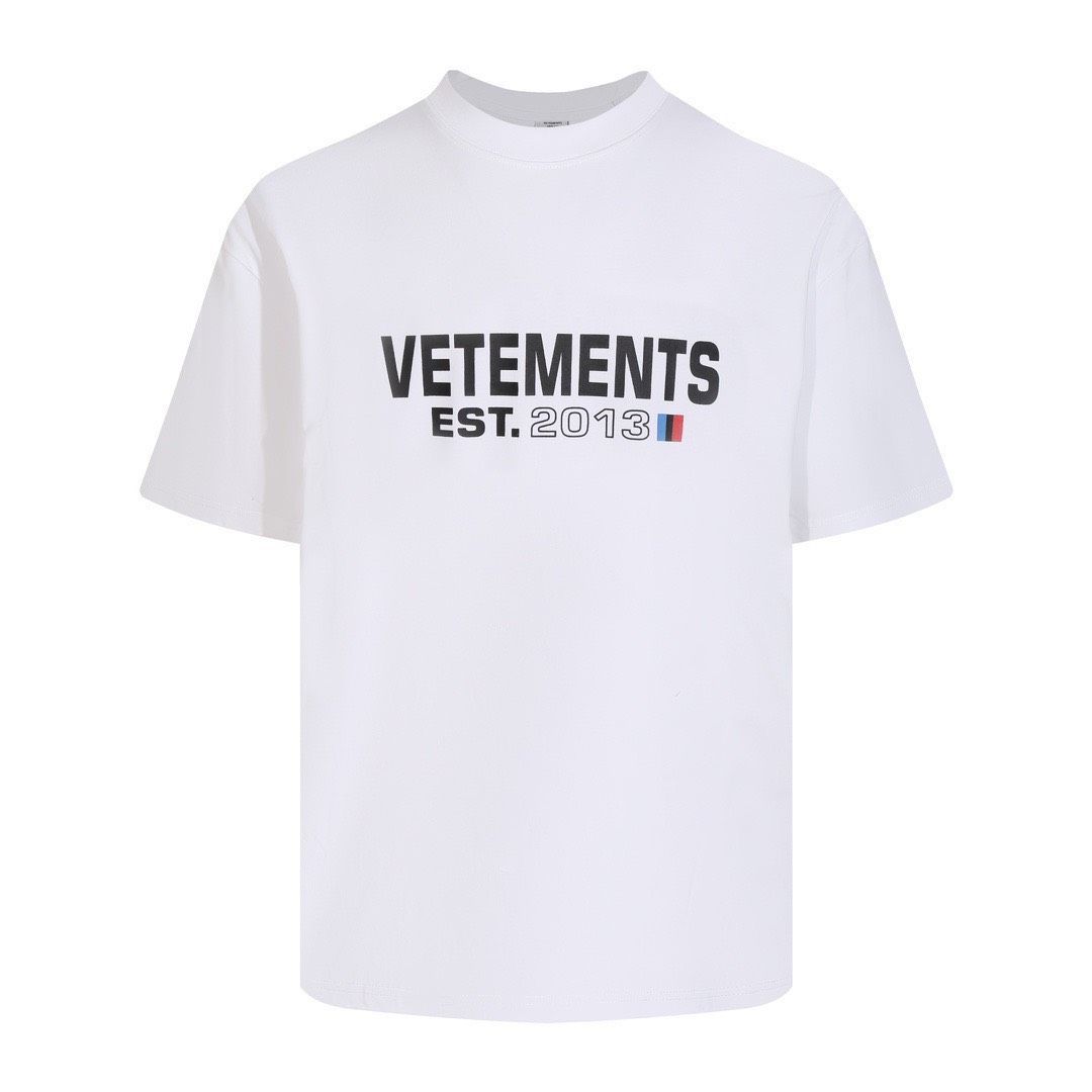 VETEMENTS ロゴTシャツ ホワイト - メルカリ