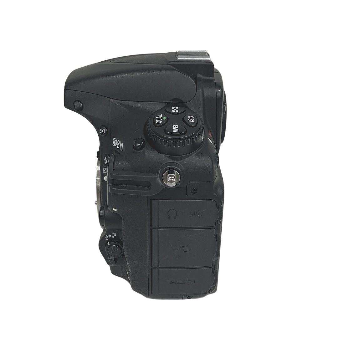  Nikon D 810 FXフォーマット デジタル一眼レフカメラ ボディ ニコン バッテリーパック MB 12 付 デジタル一眼レフ デジタルカメラ