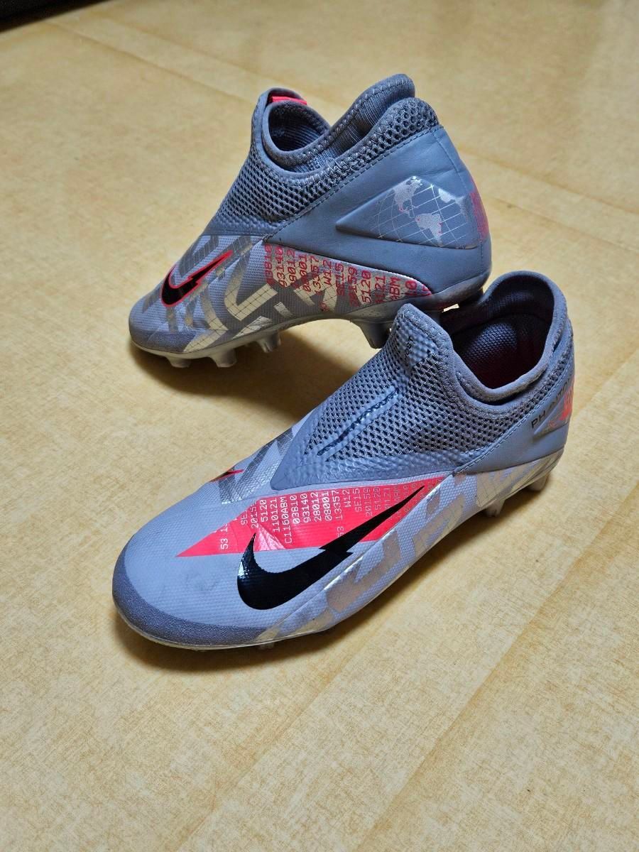 【雷市場（ポンジャン）商品韓国直送】NIKE(ナイキ) サッカーシューズ 240 サイズ