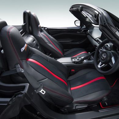 【送料無料】カローラクロス 専用 新品 シートカバー 車種別 専用 新品 設計 Clazzio エアー [ET-1258] 送料無料カローラクロス 専用 新品 シートカバー 車種別 専用 新品