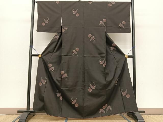 平和屋着物●本場大島紬　9マルキ　地空き　成物に夏虫　黒地　正絹　逸品　未使用　BAAT0828yc 平和屋着物○本場大島紬 9マルキ 地空き 成物に夏虫 黒地 正絹 逸品 未