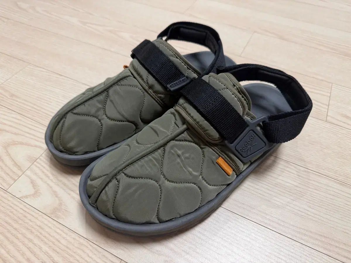 リーボック ビートニック ミュール スリッパ ハンターグリーン 280mm ほぼ