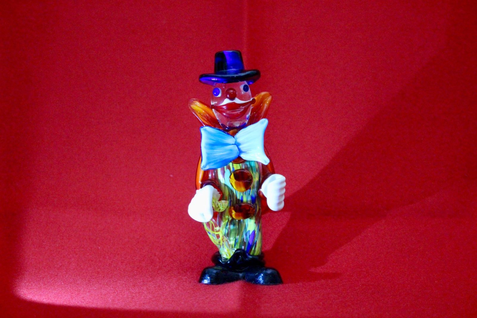 イタリア雑貨・ピエロコレクション【MURANO GLASS 赤の紳士】 Designer Glass Vase - Shop Online | ITALIAN GLASS STORE