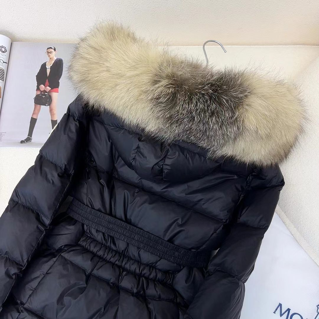 【鑑定済み】MONCLER モンクレール　EVEREST　エベレスト　黒　S/0 モンクレール EVEREST エベレスト ダウンジャケット アウター
