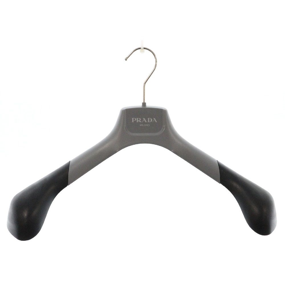 PRADA (プラダ) トライアングルロゴプレート付き リナイロン 中綿入り  