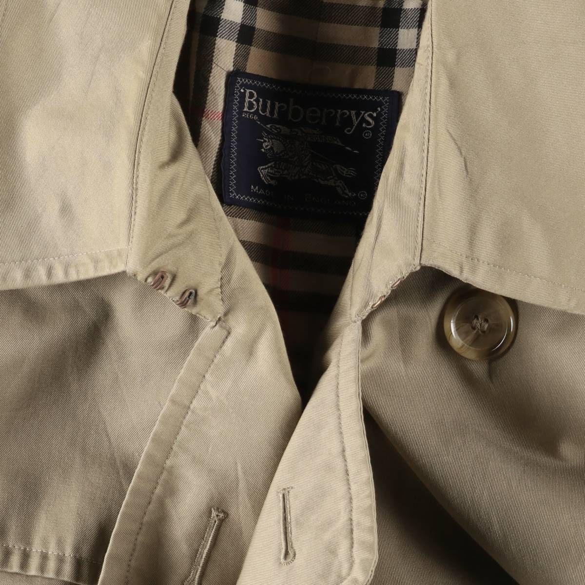 トレンチコート