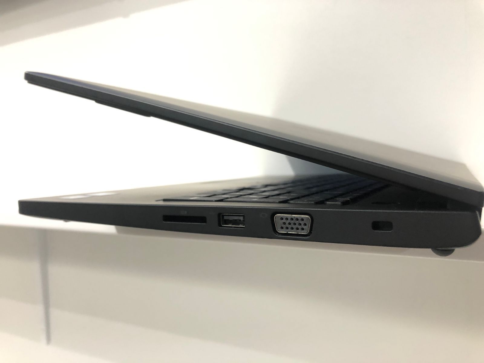 美品】DELL Latitude 3570 / core i7-6500U /メモリ8GB /SSD240GB