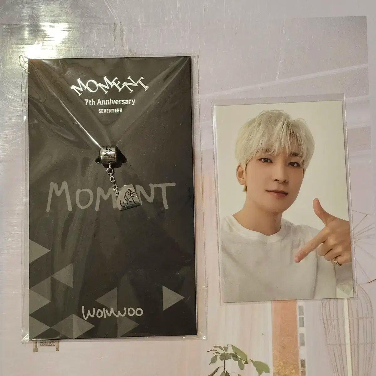 SEVENTEEN 7th Anniversary MOMENT Wonwoo Charm + Photo card
