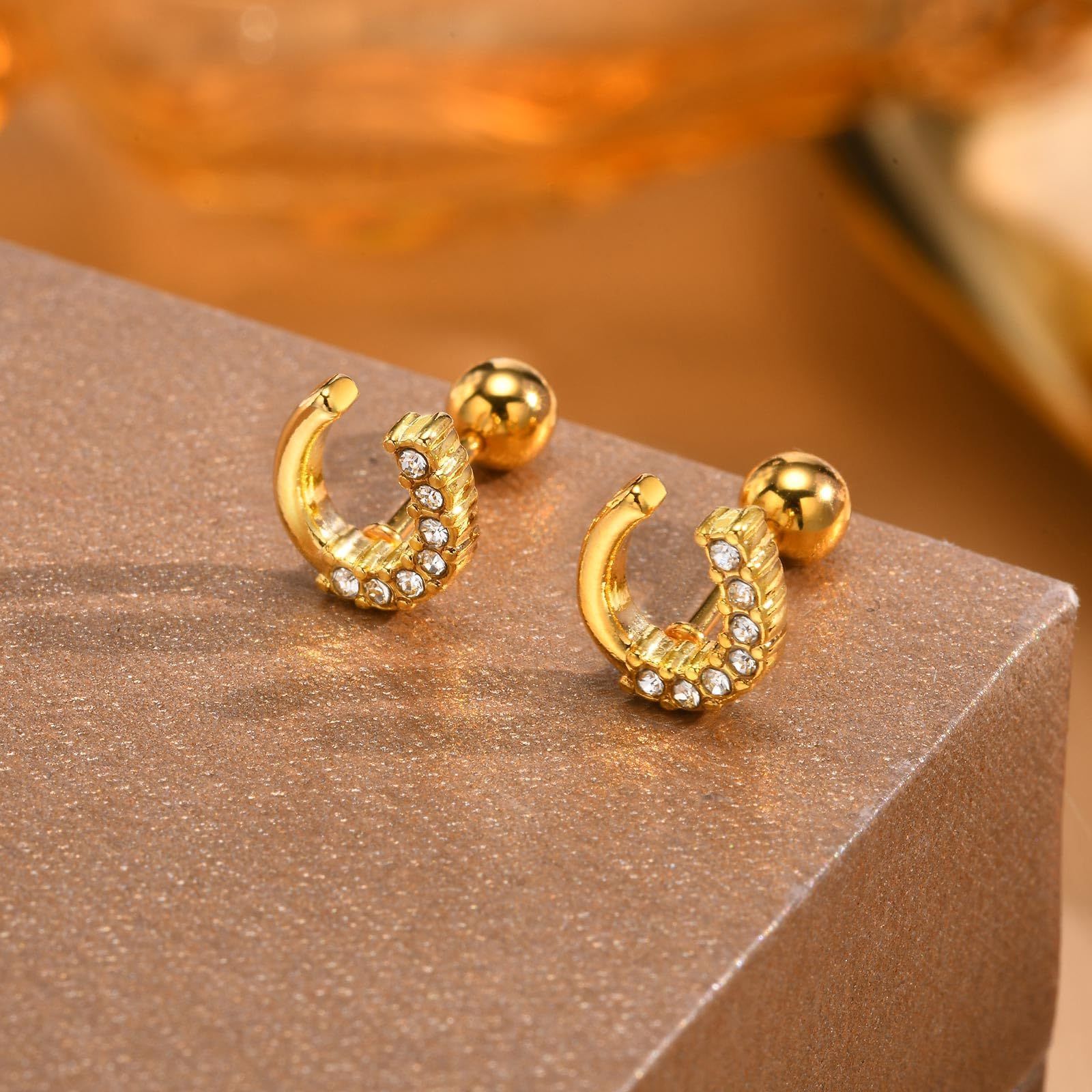 K18×CZピアス キュービックジルコニア 3石 トライアングル