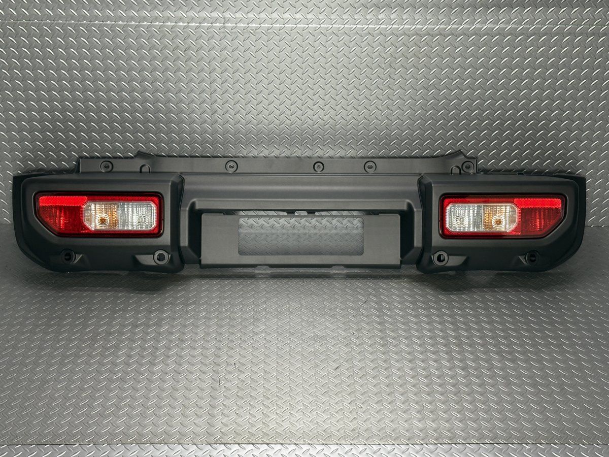 【新車外し】ジムニーシエラ 純正 リアバンパー 現行（2024年4月～） テールランプ付 素地 黒 ブラック 71811-78R 3F112-78R0-R 3F113-78R0-L Koito220-59380 JB74W (24110018)