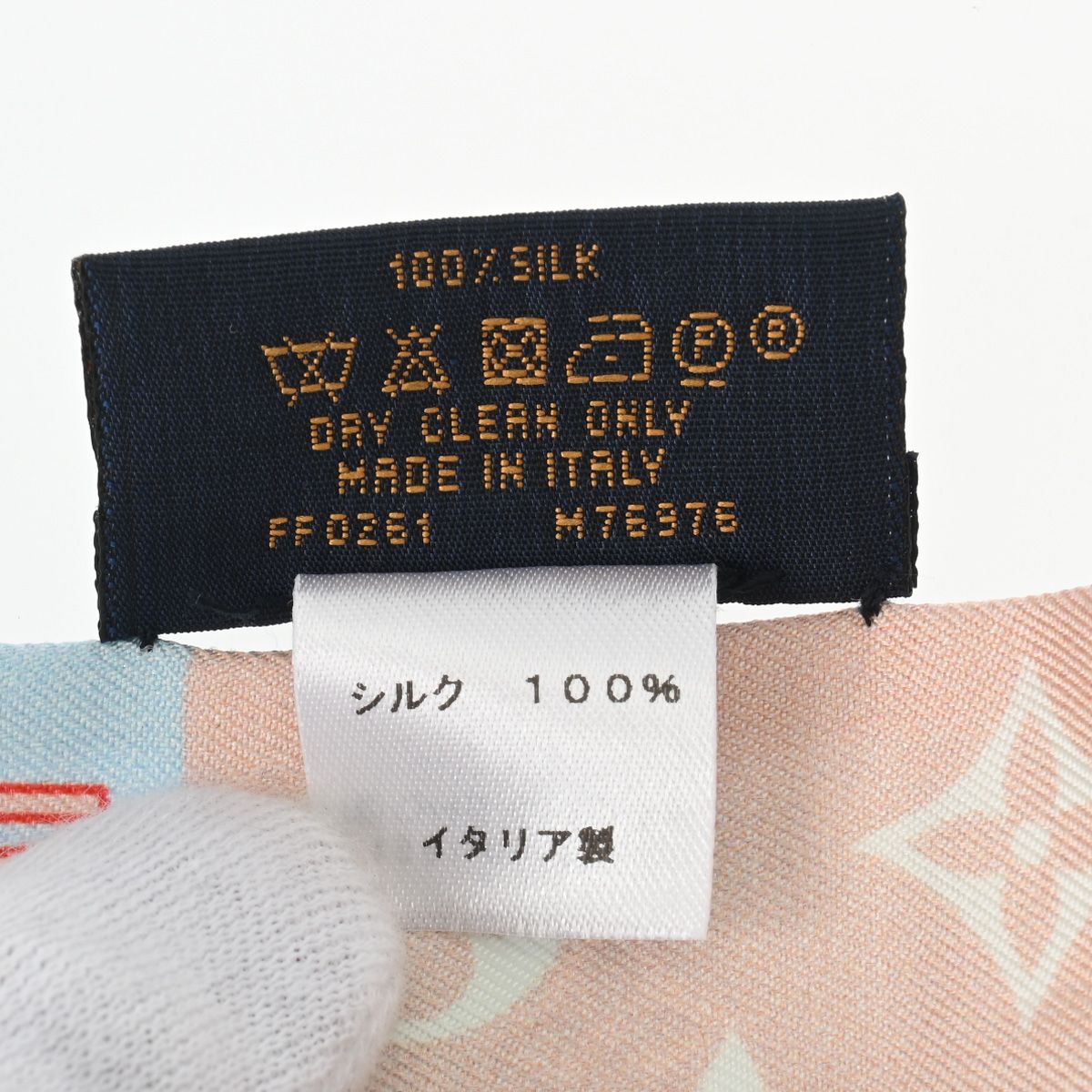 ルイヴィトン　シルク100％スカーフ ルイ·ヴィトン】夏の装いのポイントに！色鮮やかな新作スカーフ