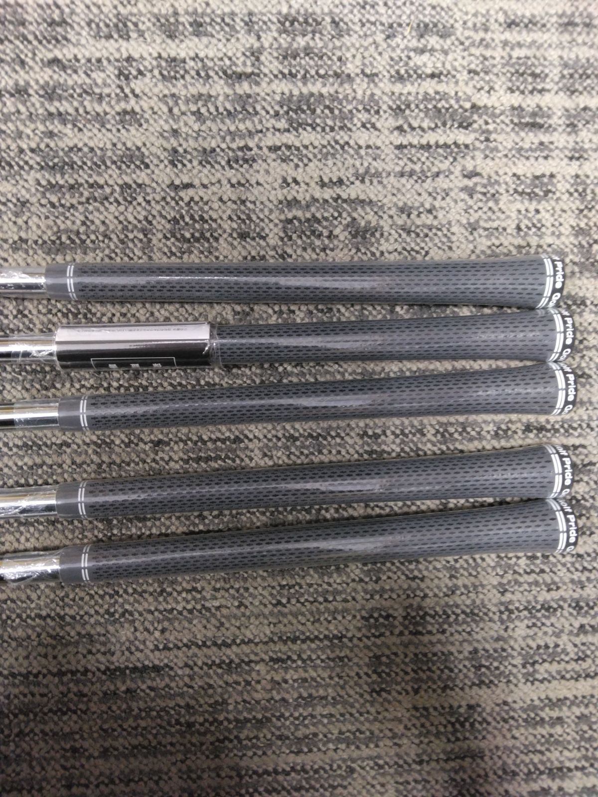 セット テーラーメイド 2024 New P7CB アイアン 5本セット(6I-9I,PW