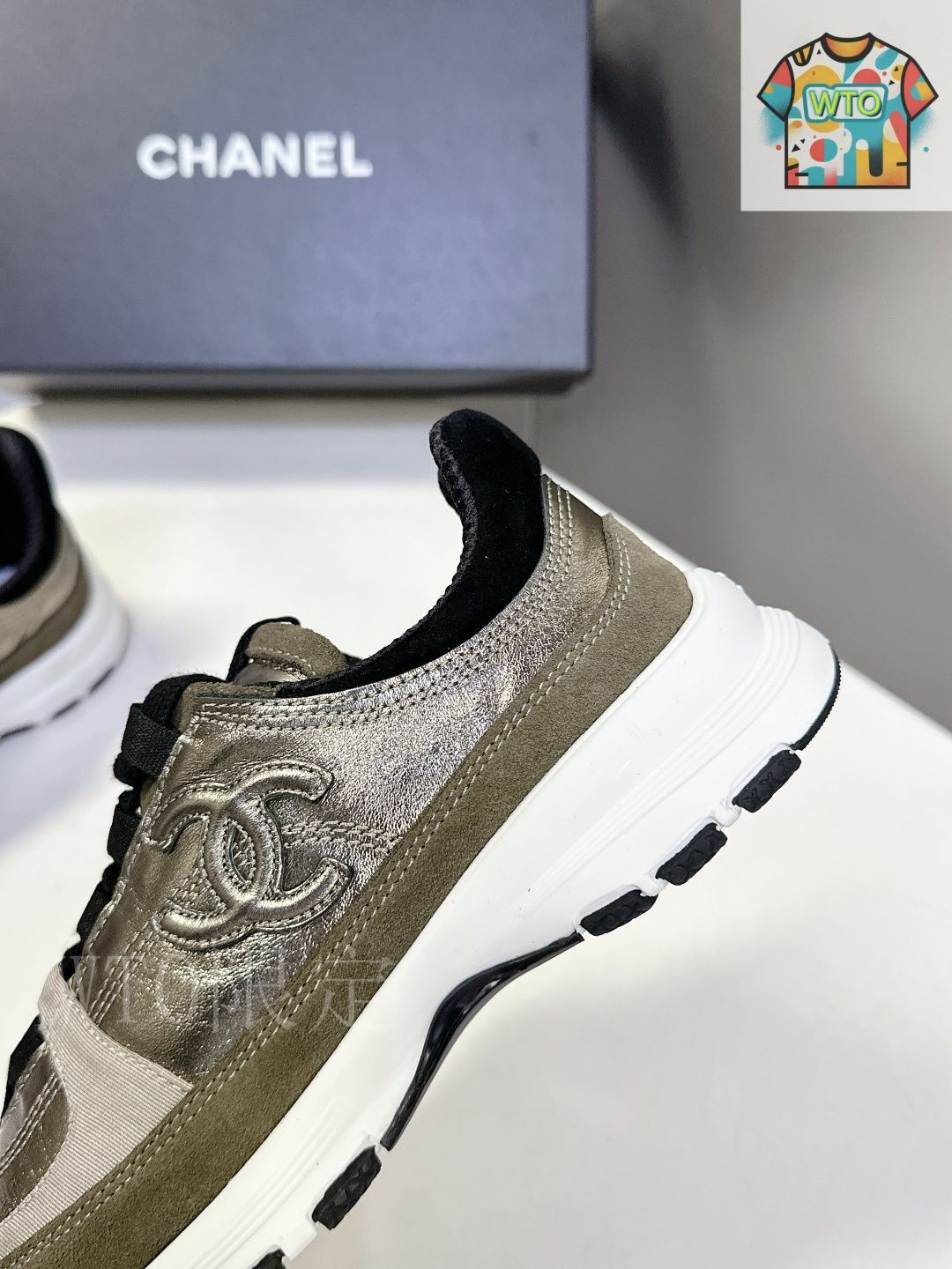 【シンプルで合わせやすい♪】CHANEL スニーカー カジュアル CC シンプルで合わせやすい♪】CHANEL スニーカー (CHANEL