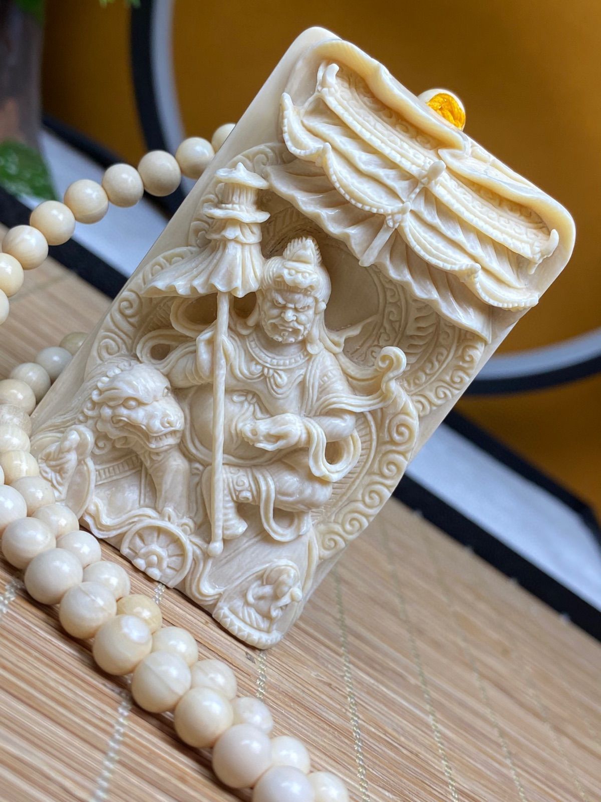 天然マンモス牙精巧な手作り彫刻黄財神 ネックレス - メルカリ