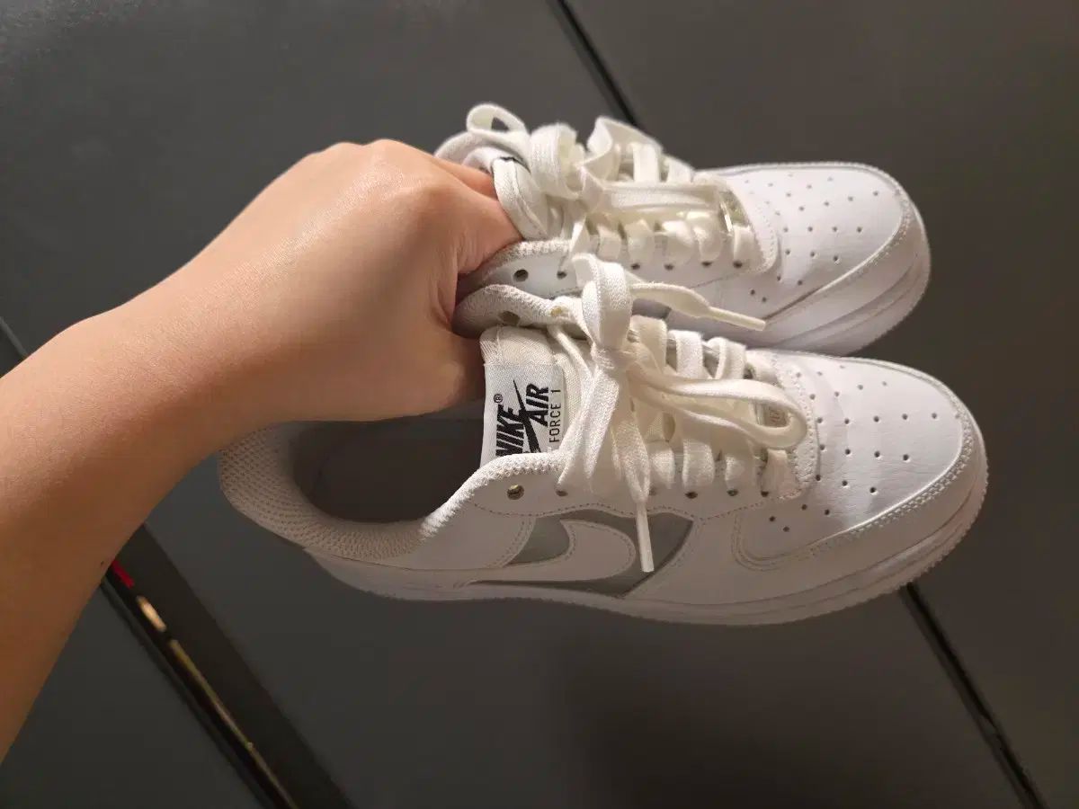 ナイキ エアフォース