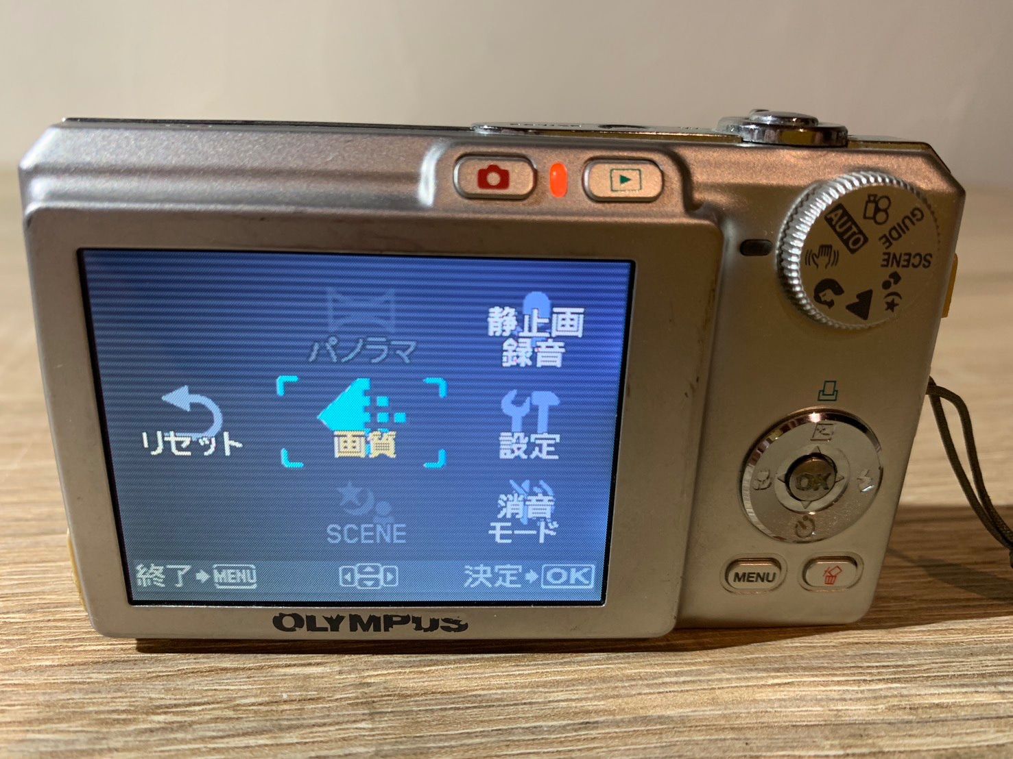 Olympus FE-220 コンパクトデジタルカメラ OLYMPUS オリンパス FE-220