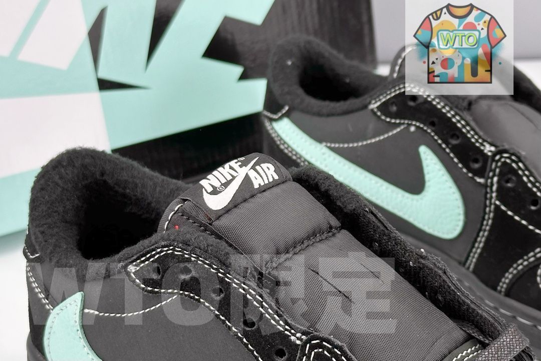 AIR JORDAN TRAVIS SCOTT X TIFFANY & CO. X NIKE AIR JORDAN 1