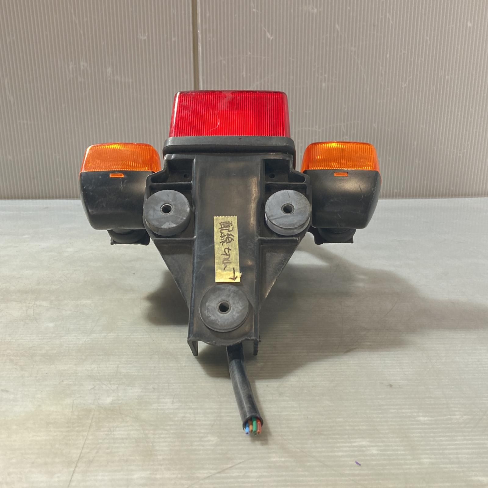 HONDA XR250 MD30 テールライト アッセンブリ ホンダ [C-25-0327-50] HONDA XR250 MD30 テールライト アッセンブリ ホンダ - メルカリ