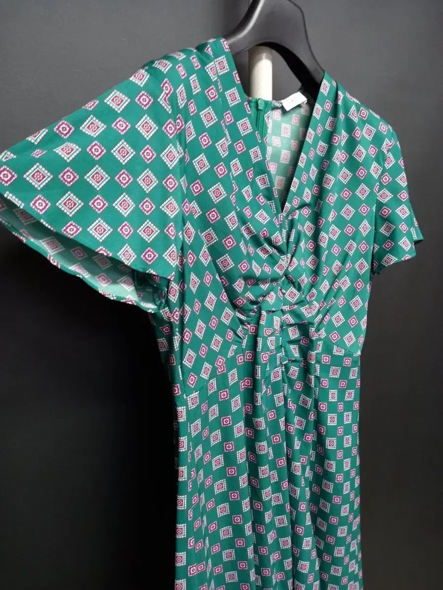 新品Sandro サンドロ ニットワンピース定価9万円