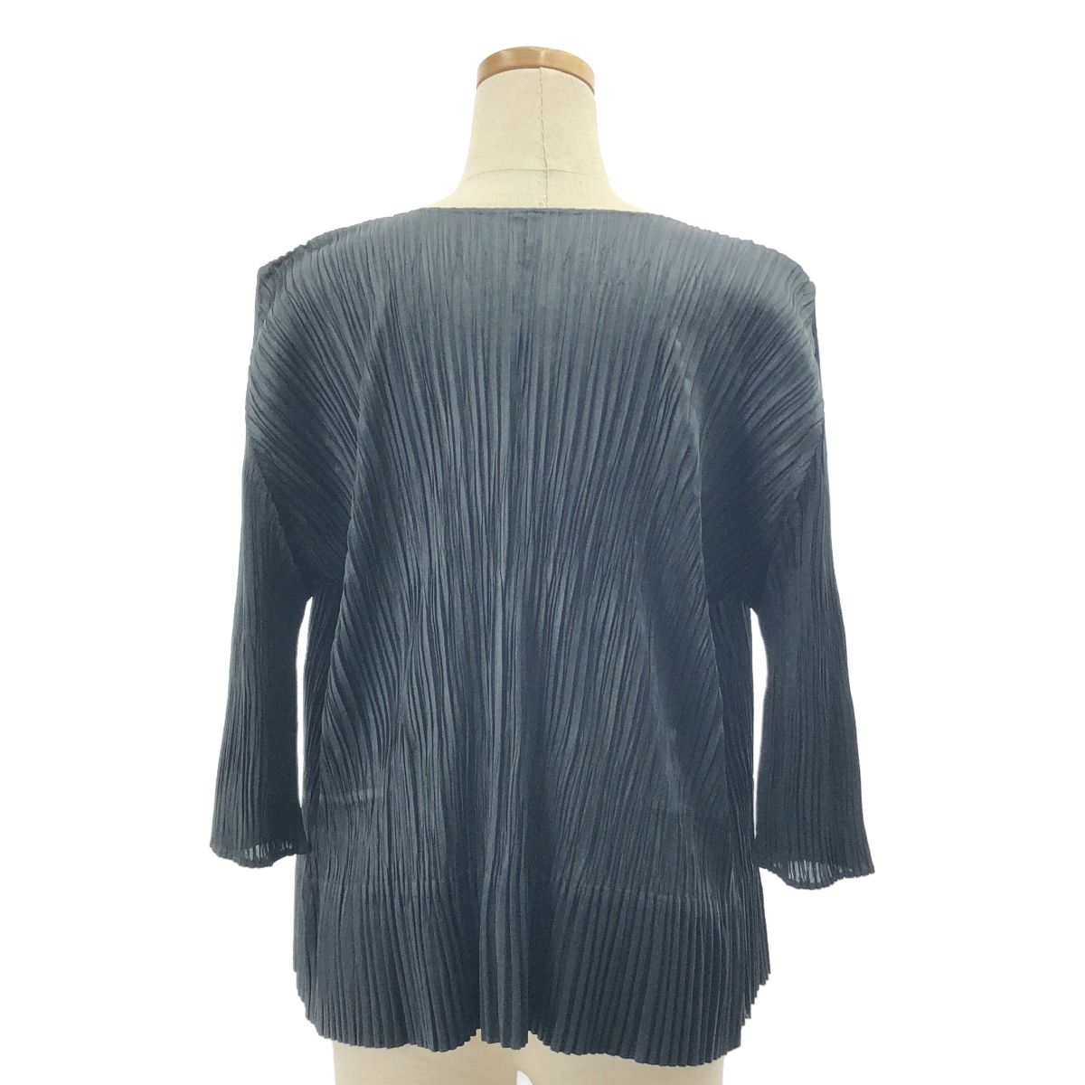 ❤️slyです❤️試着のみ♡ issey miyakeプリーツカーディガン PLEATS PLEASE ISSEY MIYAKE - 美品 プリーツプリーズ イッセイ